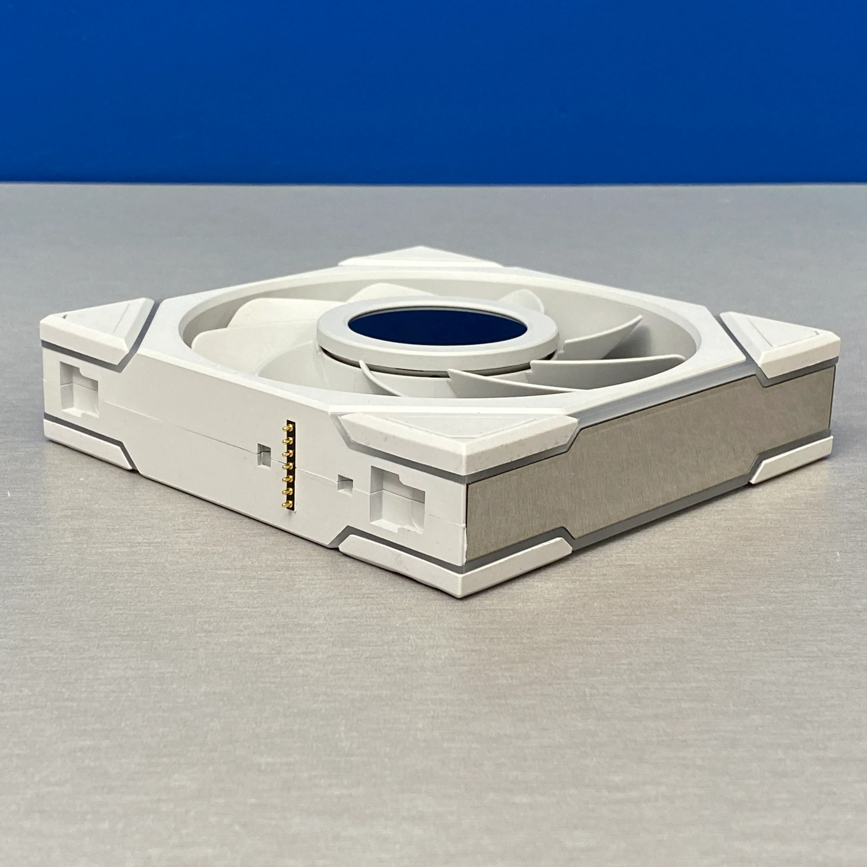 Lian Li UNI Fan TL120 LCD RGB Reverse PWM Branco 120mm - Image 3