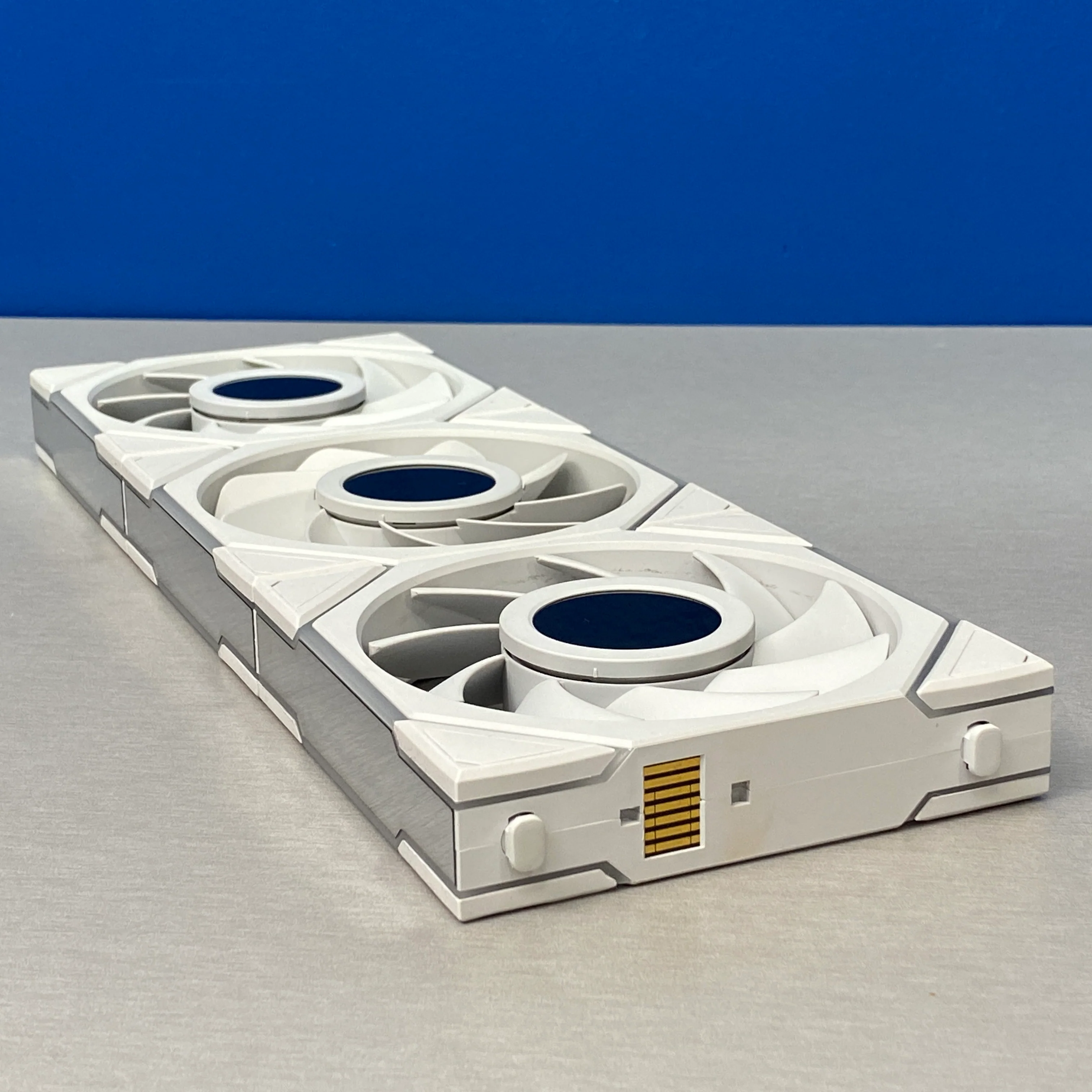 Lian Li UNI Fan TL120 LCD RGB Reverse PWM Branco 120mm (Pack 3x) - Image 3